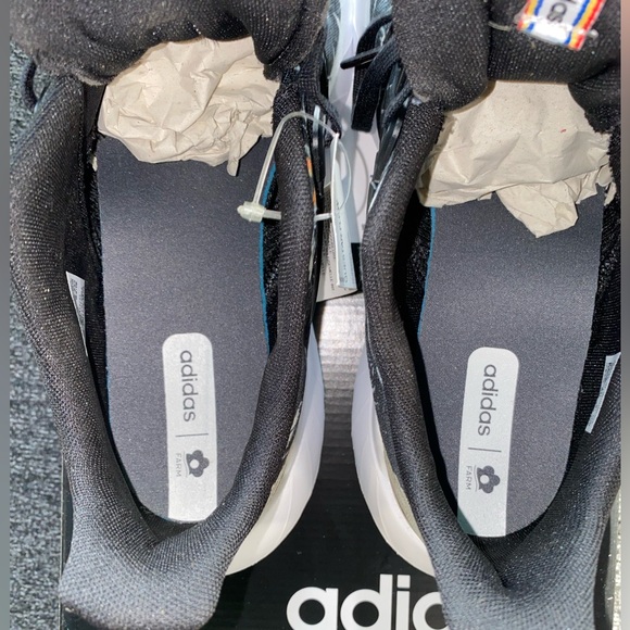 Women’s Black Adidas Sneakers Size 9. Lightweight Fashion Running Fitness Shoes. - Picture 13 of 16